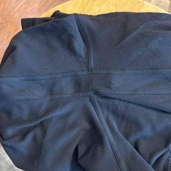 18. LULULEMON ALIGNS - Picture 7 of 8